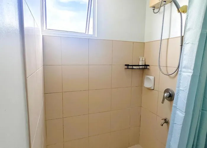 1501t2 Avida Towers It Park 2br Unit 2 Bathroom 2 Tv *